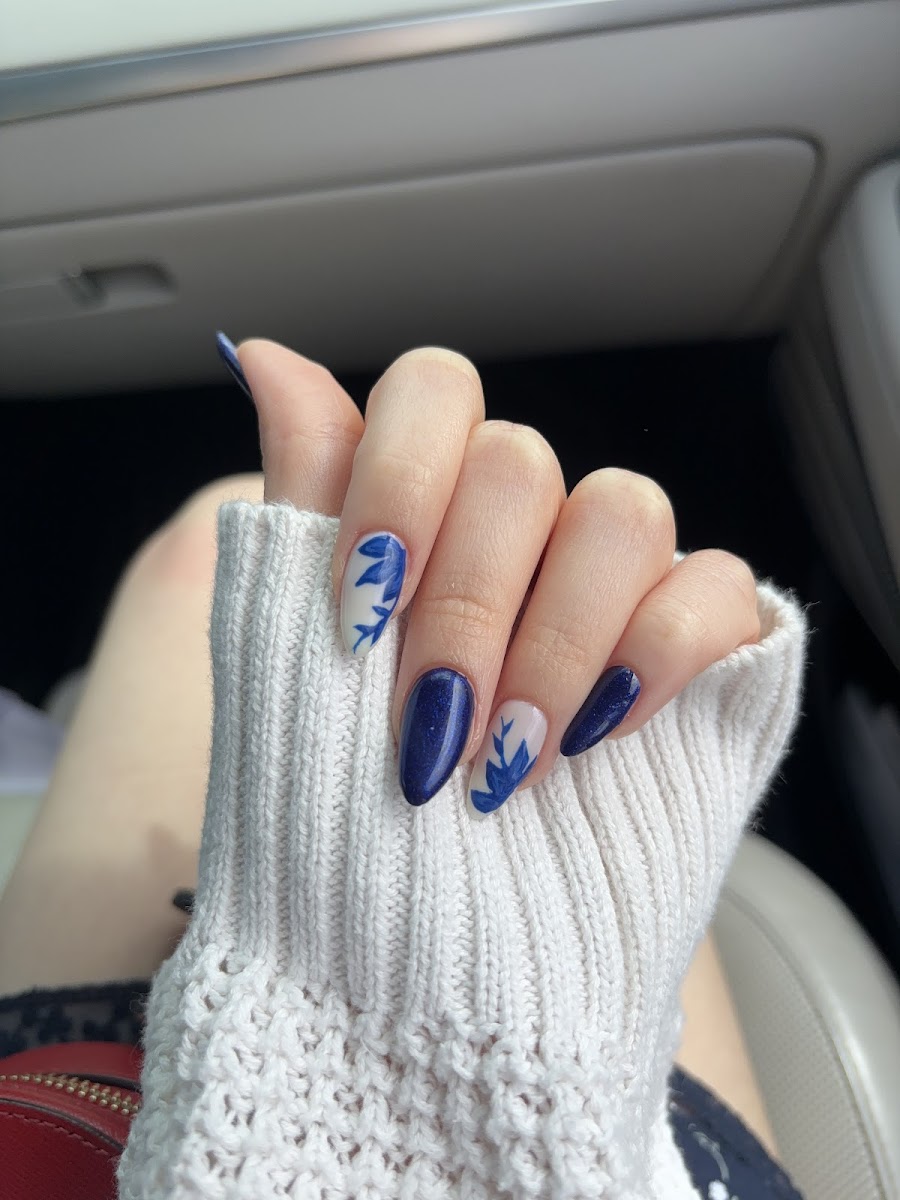 Chrome finish nail design